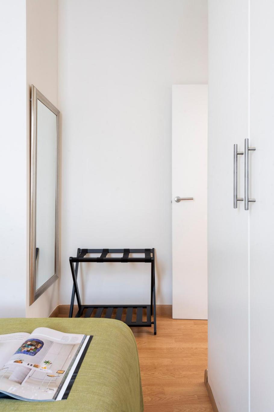 Apartamento Familiar Nuevo De Diseno En La Mejor Zona De Triana, Parking Included Seville Luaran gambar